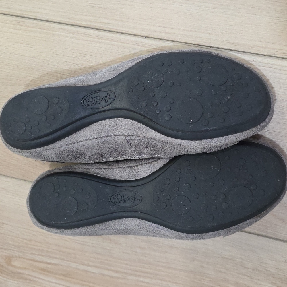 Gray Women's Flats Shoes - Picture 7 of 11